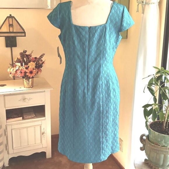 Adrianna Papell Textured Sheath Dress - Picture 5 of 12